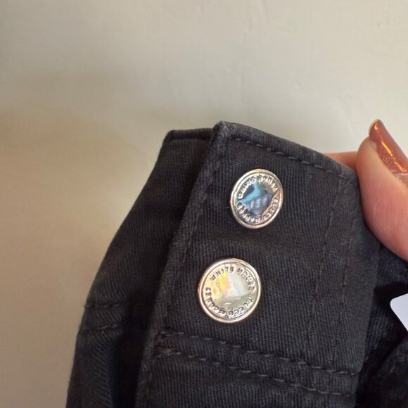 White House Black Market Khakis Pants Womens 2L Black Cargo Pocket Rolled Crop - Picture 3 of 12